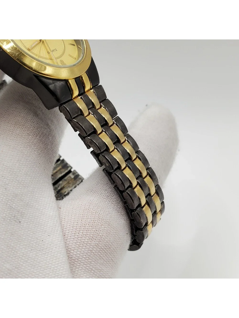 Quartz Watch Women Black/Gold 26mm Stretch Band Tone New Battery
